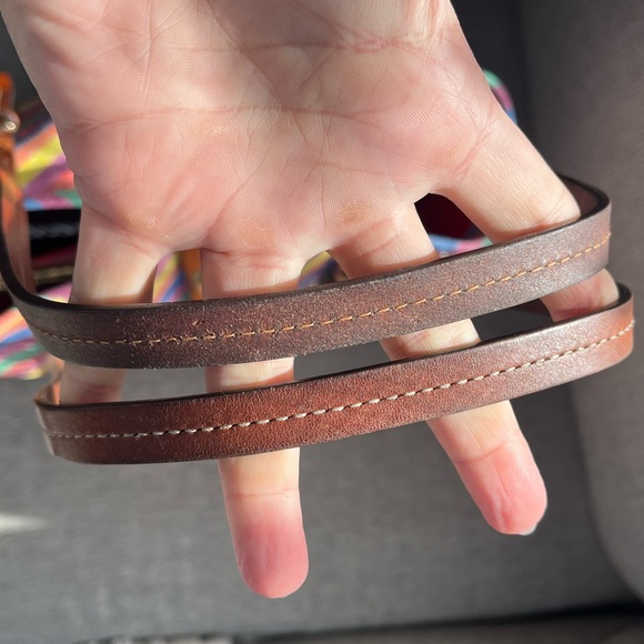 Dooney and Bourke tote bag - Picture 3 of 11